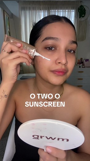 O Two O Sunscreen Review: Lightweight and Glow Finish