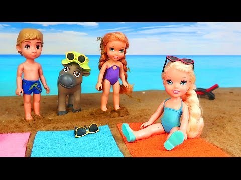 ❄️ ELSA AND ANNA Build Their NEW PALACE #2 | Frozen Dolls