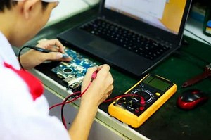 How To Test A Capacitor With A Multimeter [5 Easy Methods]