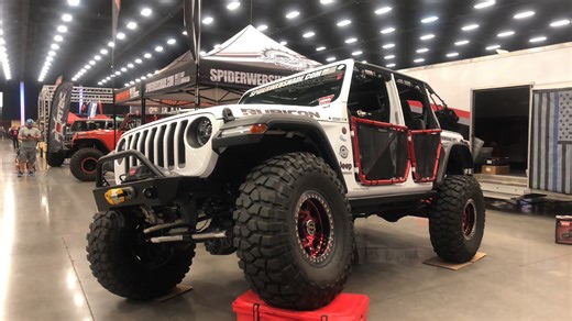 Off-road surprises: epic Jeep moments!