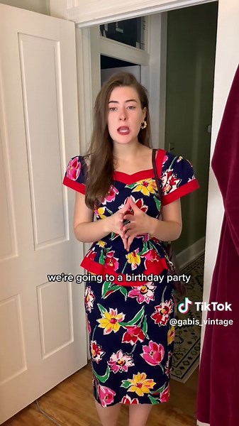 Exploring 1980s Fashion Through Skits and Comedy