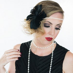 Easy Halloween Hair Tutorial - 1920s Flapper