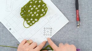 9.2K views · 103 reactions | Learn all about filet crochet with this video tutorial from Kristi Simpson. Find more information with our filet crochet resource here: https://www.allfreecrochet.com/Tutorials/Crochet-Stitches-How-to-Filet-Crochet/ | AllFreeCrochet | Facebook