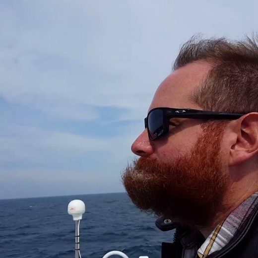 444K views · 2.7K reactions | To beard or not to beard, that is the question 樂 Like America's Funniest Home Videos | America's Funniest Home Videos | Facebook