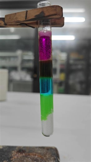 Sắc màu sống động với chuỗi phản ứng hợp chất của Đồng. Vivid colors with Copper compound reaction chain. #thinghiemhoahocdep #chemistrytest #chemistry #learnontiktok #hoahoc #thinghiemhoahoc #thinghiem #thinghiemvui #thinghiemtainha #cuso4_5h2o #cuso4 nacl #copper #Nacl #KI #potassiumiodide #hydroperoxide #h2o2 #paraffin