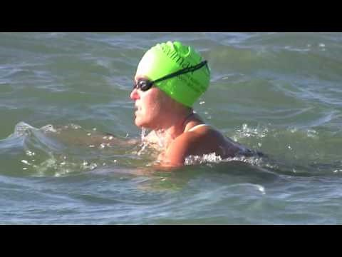 Swimming in Rough and Choppy Water - Open Water Swimming with swim-art.com