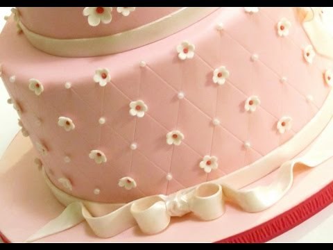 How to Create a Quilted Pattern on a Cake