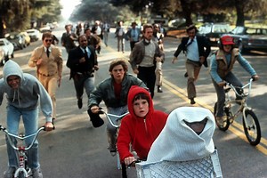 E.T. Drive Home: The 10 coolest alien car chase scenes in sci-fi history
