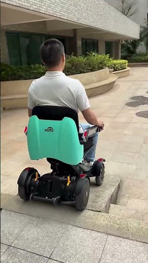 XSTO M4 the Electric Wheelchair That Can Climb Stairs!