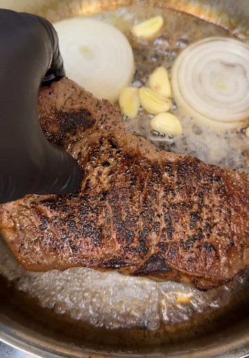 How to Pan Fry Steak: Simple and Delicious Recipe