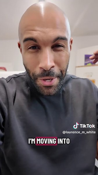 A little bit nervous to say this but on Monday at 7pm I will be hosting my first ever sample sale 👀 As some of you know or maybe you do not yet I am moving into creating prints and canvases of my artwork which means there are a few bits and pieces around the studio that deserve a new home. So I am going to be auctioning them off. Here is how it will work: 🖼️ Each painting will be live for 24 hours 💷 Bidding starts at £1 🏆 The highest bidder after 24 hours will get a naughty little deal on an