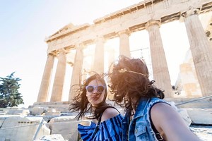 How to travel Greece on a budget: tips from a backpacker