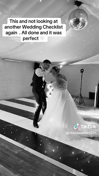 First Dance: Perfect Moments for Bride and Groom