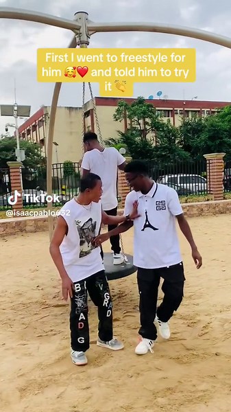 Step-by-Step Tee Dollar Legwork Dance Tutorial