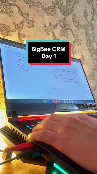 Пишу CRM систему для управление бизнеса и сотрудниками день 1. Пока что создал архитектуру и настроил пару страниц #crm #codex #crm #python #code #vibe