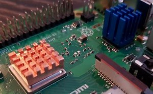 How to install heat sinks on a Raspberry Pi 3 B  ?