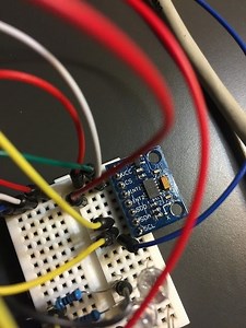 Acelerómetro ADXL335 e Interfaz con Arduino Uno