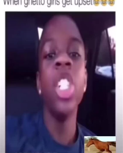 yo bro this alien is about to hack earth bro #hoodirony #vine #meme #funny #djfartsucker69