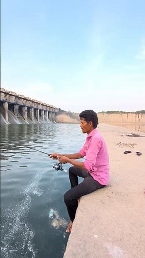 fish catching amazing rod and spoon 🥄🥄🎣🎣🦈🐬#fishing #shorts