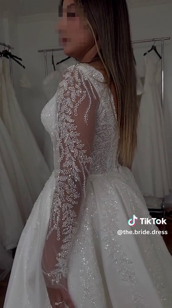 Traditional Chinese Wedding Dress | Cultural Insights