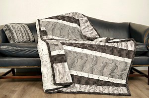 Video: How to Make a Crazy 8 Cuddle® Strip Quilt (& Free Pattern)