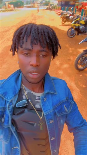 Vidéos de Alino_coder 🇨🇮 (@alino_coder) avec son original - Alino_coder 🇨🇮