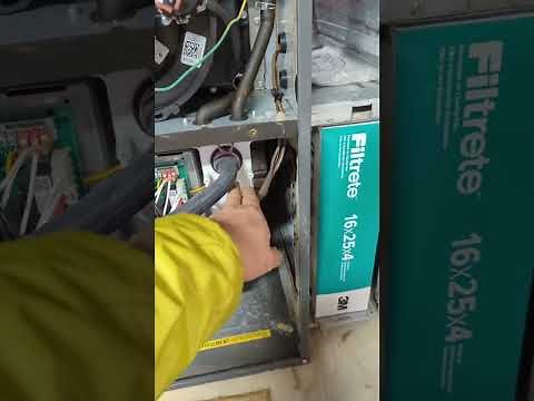 Goodman furnace 7 flash or blink error code. Gas pressure issues and condensation drain cleaning.