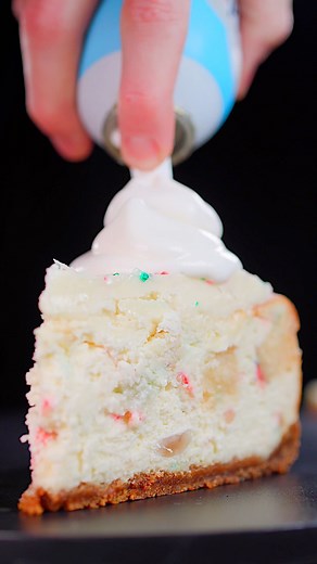 Little Debbie Christmas Tree Cheesecake 🌲 | Colin Wingerter