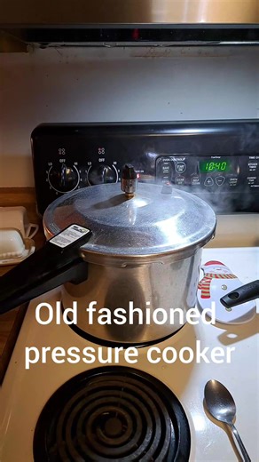 23K views · 479 reactions | Instant Pot Verses Pressure Cooker #blowup #exploded #exploding #Explode #underpressure | South Alabama Cooking | Facebook