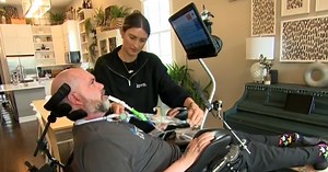 AI helps ALS patients preserve their voices