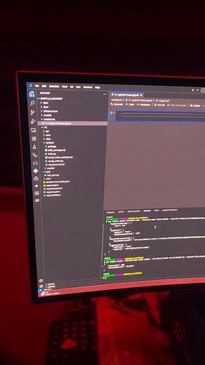 15 reactions | Sabías que ahora puedes crear y ejecutar archivos Jupyter directamente en Visual Studio? Esto abre un mundo de posibilidades para programar, probar código y aprender más rápido sin salir de tu IDE favorito.  Una herramienta menos… ¡y un nivel más de productividad para devs, data scientists y estudiantes de IA! #VisualStudio #Jupyter #DataScience #Python #MachineLearning | Camicatura Digital | Facebook