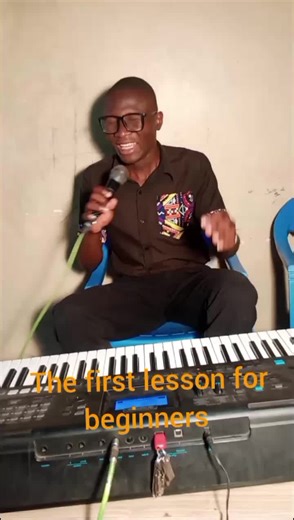 Beginner's Guide to Keyboard Lessons for Praise Songs