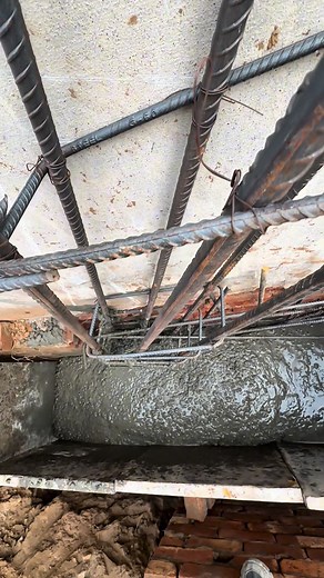 Lumen on Instagram: "This Column Design Looks Wrong Until You Understand It #construction #column #design #civilengineering #foryou"