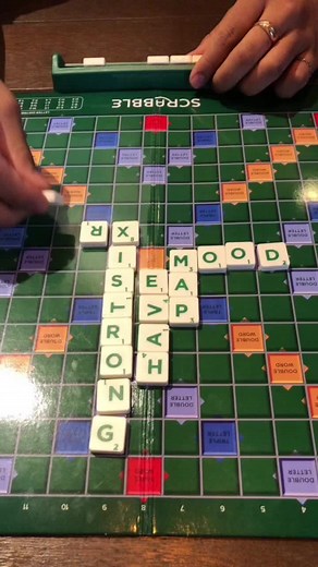 How to Play SCRABBLE - Tips for Beginners
