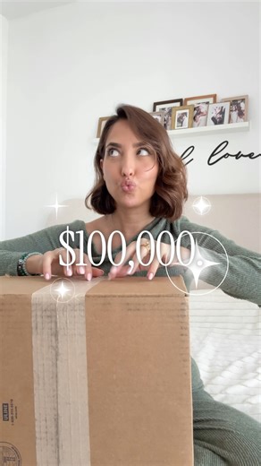 Can’t believe I’m actually writing this 🥹 Last year, I was the one scrolling and watching other women succeed online thinking, “Wow… how is this even possible to achieve with kids and a busy life?” I had two little ones, zero clue where to start, and a dream that honestly felt too big. But I decided to believe in myself (maybe a little too hard LOL) and go all in. And today, one year later, I’m unpacking my 100K plaque and my business has already made over $400K in sales 💸 Not because I’m spec