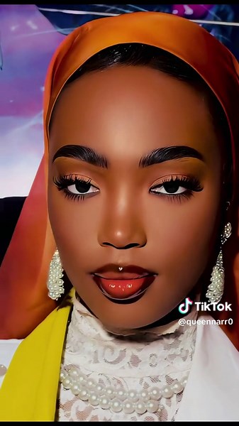 Connaissez moiiiiiii😭😭💔@Prince Soninké & Queen Naar 💍 #maquilleuseprofessionnelle #jeunemaquilleuse #videoviralitiktok #tiktokviral #makeup