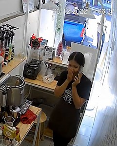 53K views · 289 reactions | Waitress is scared because of the python dropping from the ceiling | This Is Brainy | Facebook