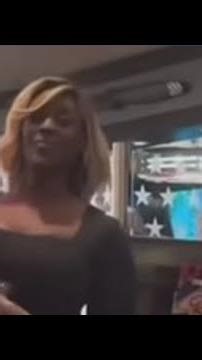 Atlanta waitress wins the heart of the internet