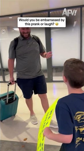 Would you be embarrassed by this prank or laugh? 😅