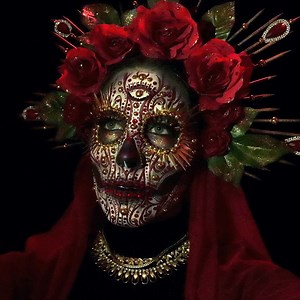 379K views · 21K reactions | Ruby and Gold Skull Tutorial ☠️ Follow us  instagram.com/festivalofthedead  Featured MUA  instagram.com/misfitsarahmua/ | Festival of The Dead | Facebook