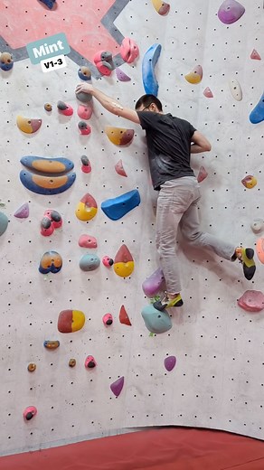 1.5K views | We hope you are enjoying the new mint set! Here is another problem from this weeks set  Next week……. Orange V6-9  | alien rock | Facebook