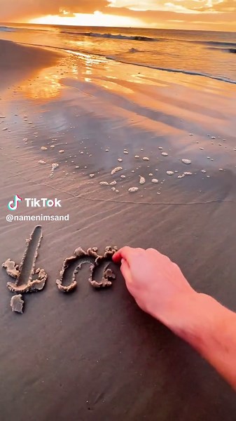 Send this to the person you miss the most! 🥺