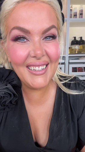 Makeup lesson: Stage makeup edition. In case it’s unclear IT’S A SERIES GUYS lol. I had a no show a few weeks back and made a video about it, and here we all are. Palette @makeupbymario and @Anastasia Beverly Hills Base @M•A•C Cosmetics Australia and @Armani beauty Powder @Nikkia Joy Cosmetics Brows @LADYCODE Blush @3INA Lashes @MODELROCK LASHES #learnontiktok #longervideos #underpainting #makeuplesson #makeupfail #aussie