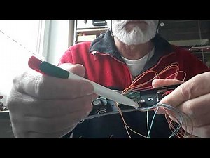 . . .Märklin Sounddecoder mSD3 60976, Teil1, "Einbau in einer sehr alten Analogen V 200"....