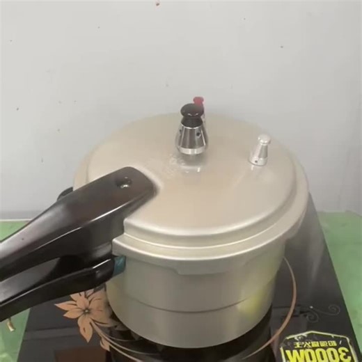 How to Use a Pressure Cooker: Step-by-Step Guide, Tips & Tricks