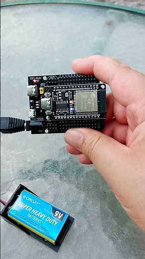 ESP32 - The first program!
