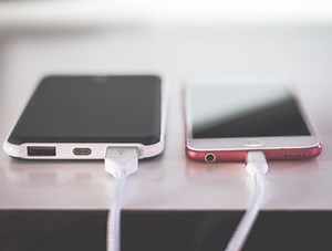 6 Best Apps to Transfer Data & Files from Android to iPhone (2025 Test)