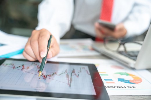 Gordon Growth Model Explained: Stock Valuation Formula