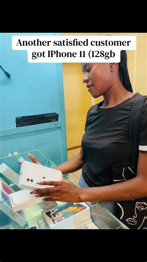 Lemme be your plug🥳🔥‼️ App 72134673 readily available iphones✅ #iphone11 #readilyavailableiphones #iphoneplug #tiktokbotswana🇧🇼 #iphone
