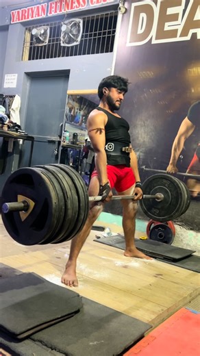 ◥꧁𝐒𝐚𝐧𝐠𝐚𝐦 𝐑𝐚𝐣𝐩𝐮𝐭𒆜 ༻ on Instagram: "200 kg bar load #trending #viralvideos #instagram #reelsinstagram #india #powerlifting #gymtime"